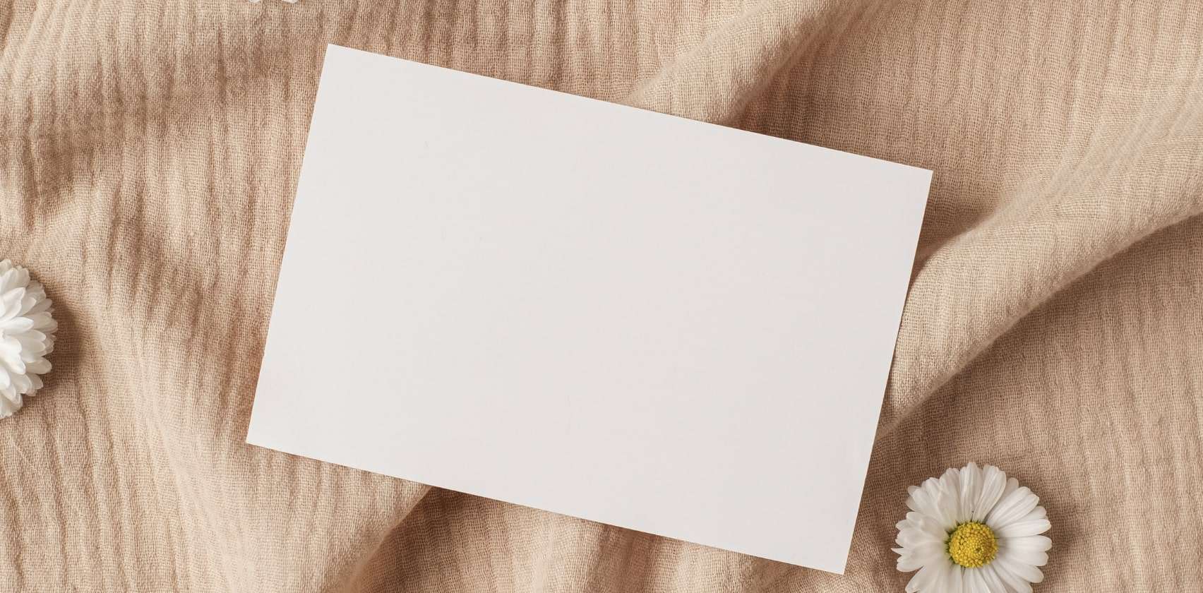 What are some great messages to write on a flower card? [2025]